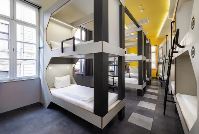 Mixed Dorms - 14-bed dorm