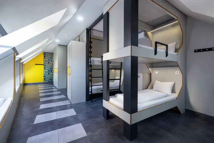 Mixed Dorms - 16-bed dorm